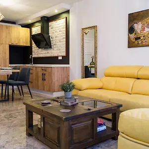 Apartment Capitulares